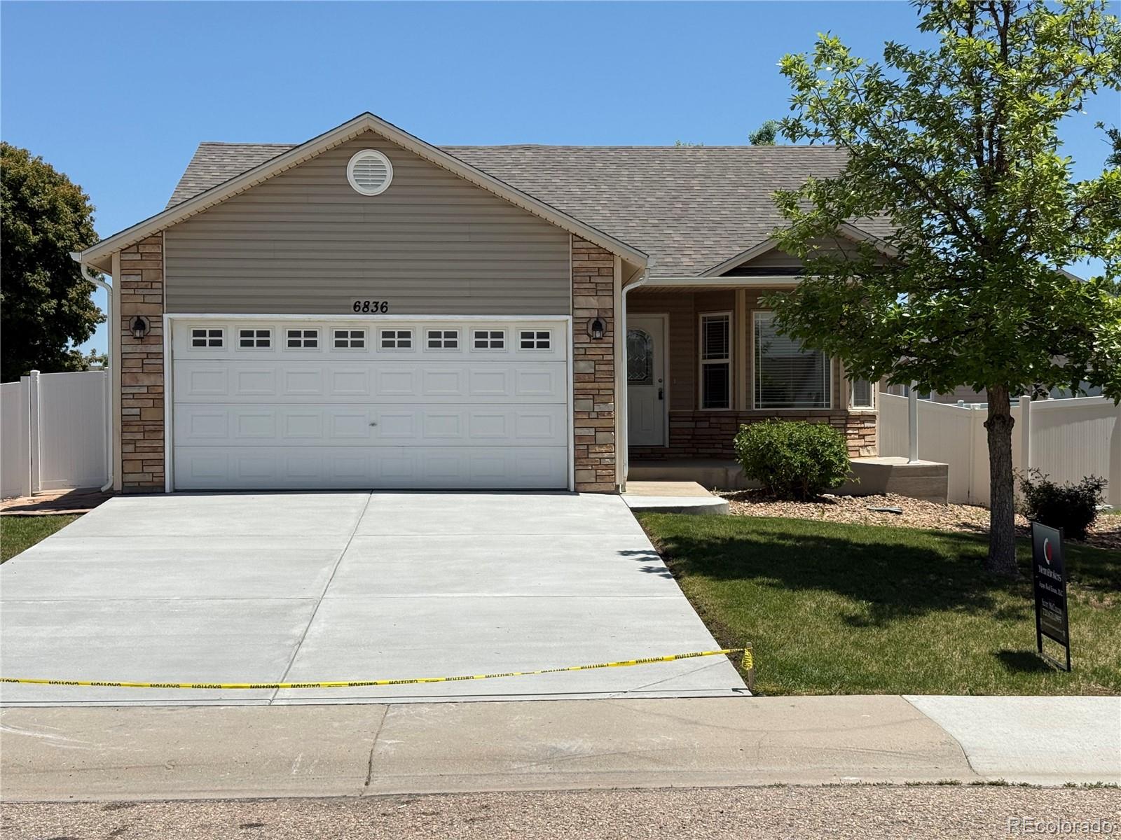 6836  Loudon Street, wellington  House Search MLS Picture