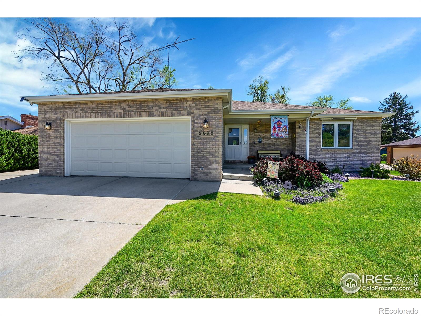 2632 W Buena Vista Drive, greeley MLS: 4567891033923 Beds: 2 Baths: 2 Price: $435,000