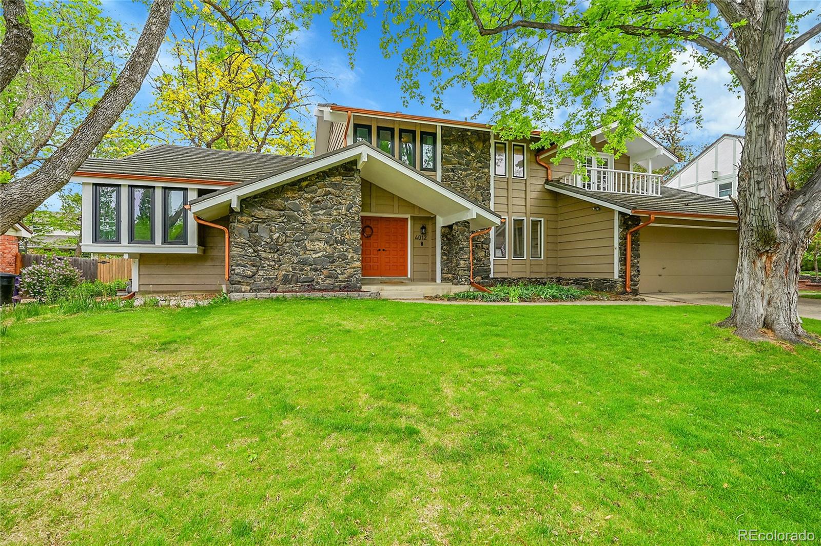 4012 S Newport Way, denver MLS: 9354071 Beds: 5 Baths: 4 Price: $950,000
