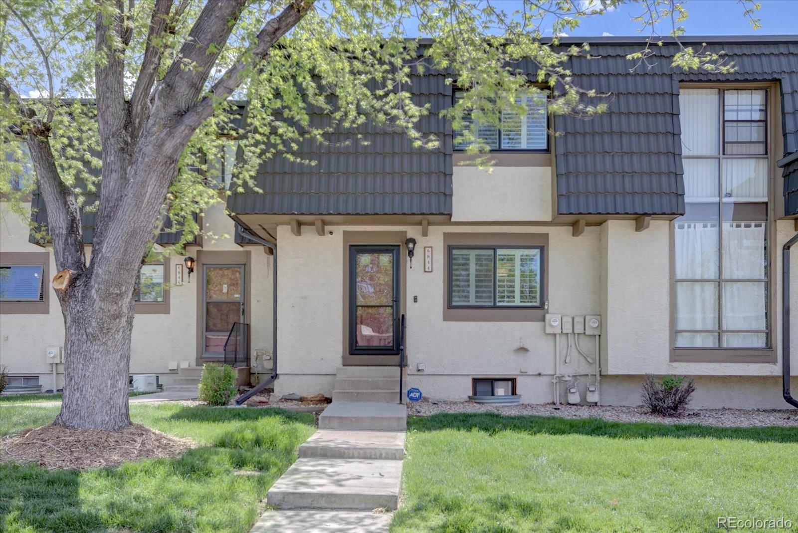 6844 S Broadway , littleton MLS: 4485843 Beds: 3 Baths: 3 Price: $475,000