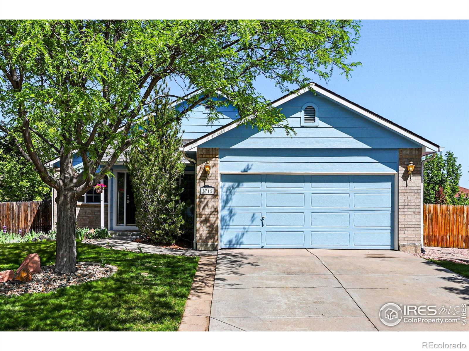 3715 E 139th Place, thornton MLS: 4567891034028 Beds: 4 Baths: 3 Price: $599,000