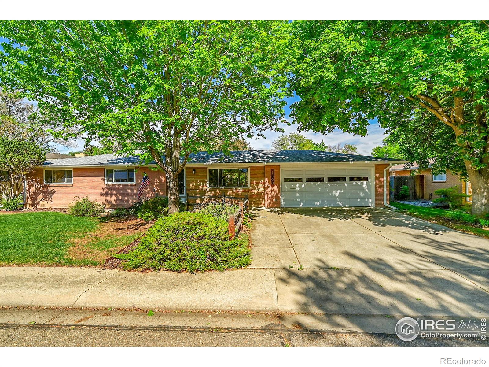 1800  Atwood Street, longmont MLS: 4567891034079 Beds: 3 Baths: 2 Price: $550,000