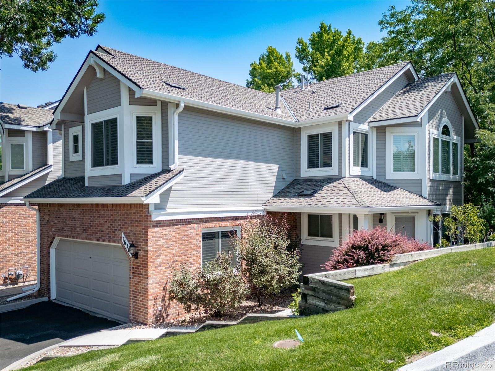 7630 S Monaco Way, centennial MLS: 3860129 Beds: 3 Baths: 4 Price: $629,950