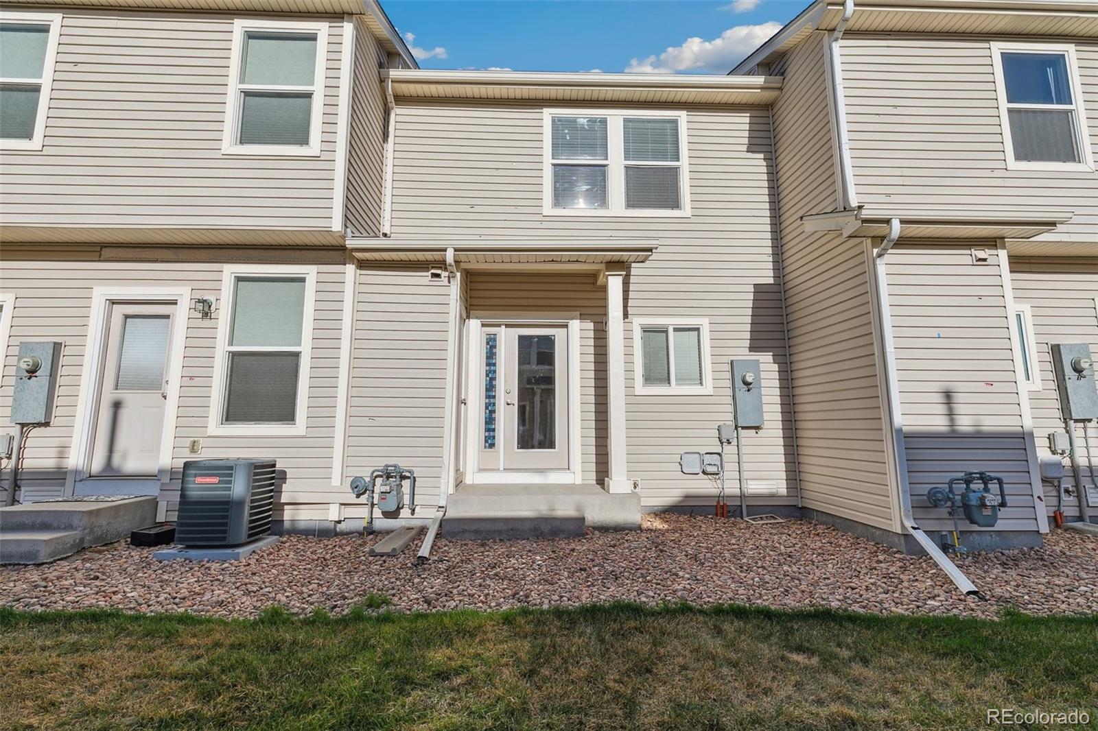 10578  Country Park Point, fountain  House Search MLS Picture