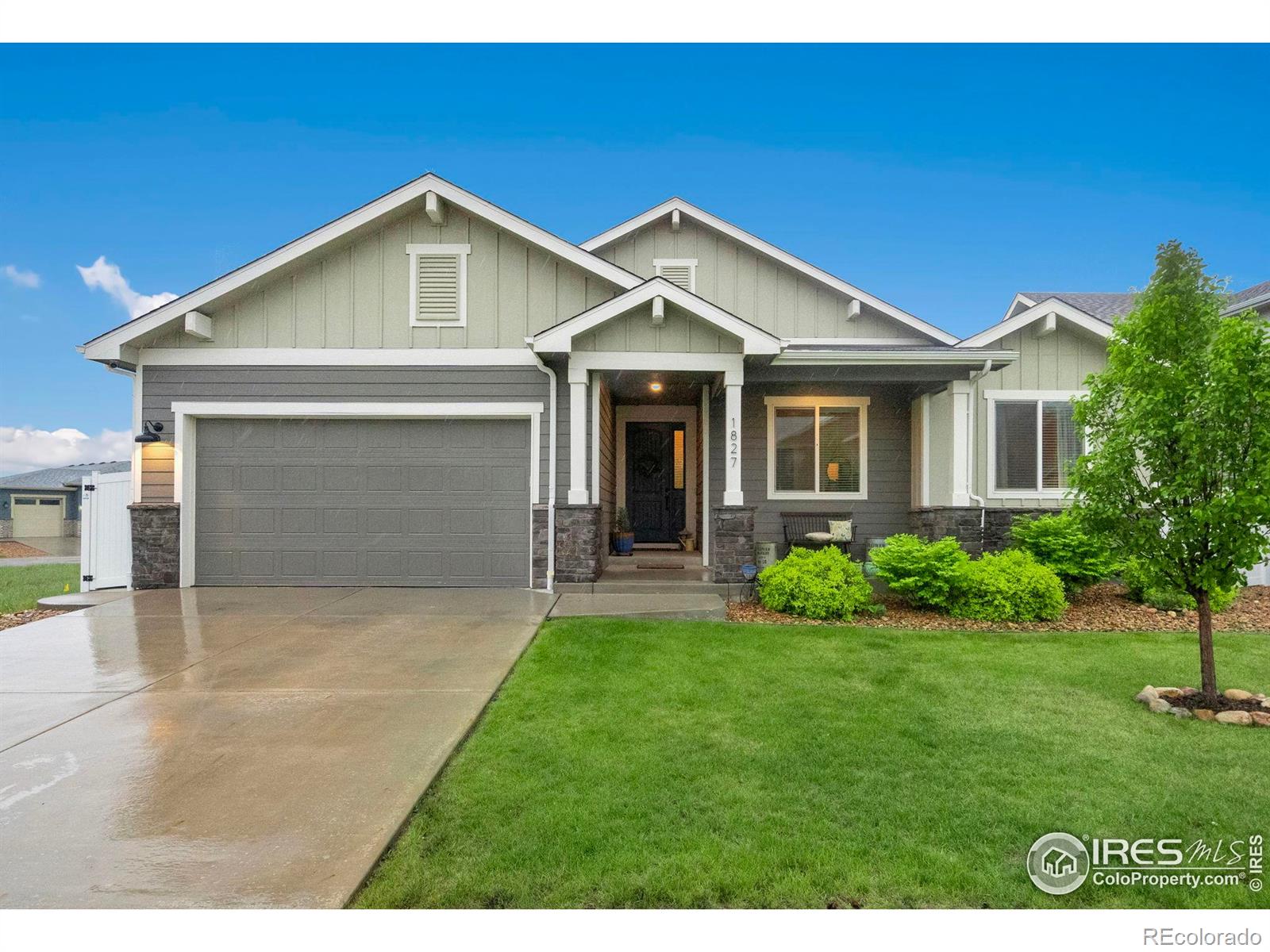 1827  Castle Hill Drive, windsor MLS: 4567891034108 Beds: 3 Baths: 2 Price: $579,900