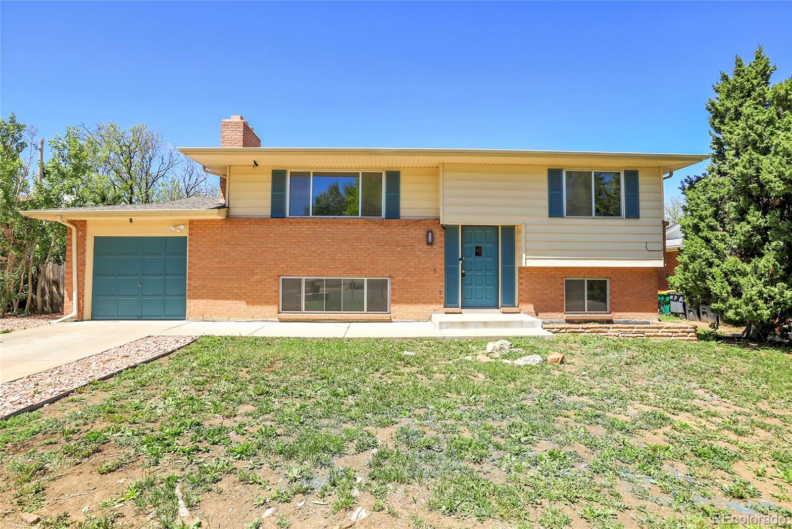 433 S Vaughn Way, aurora MLS: 8823651 Beds: 4 Baths: 2 Price: $450,000