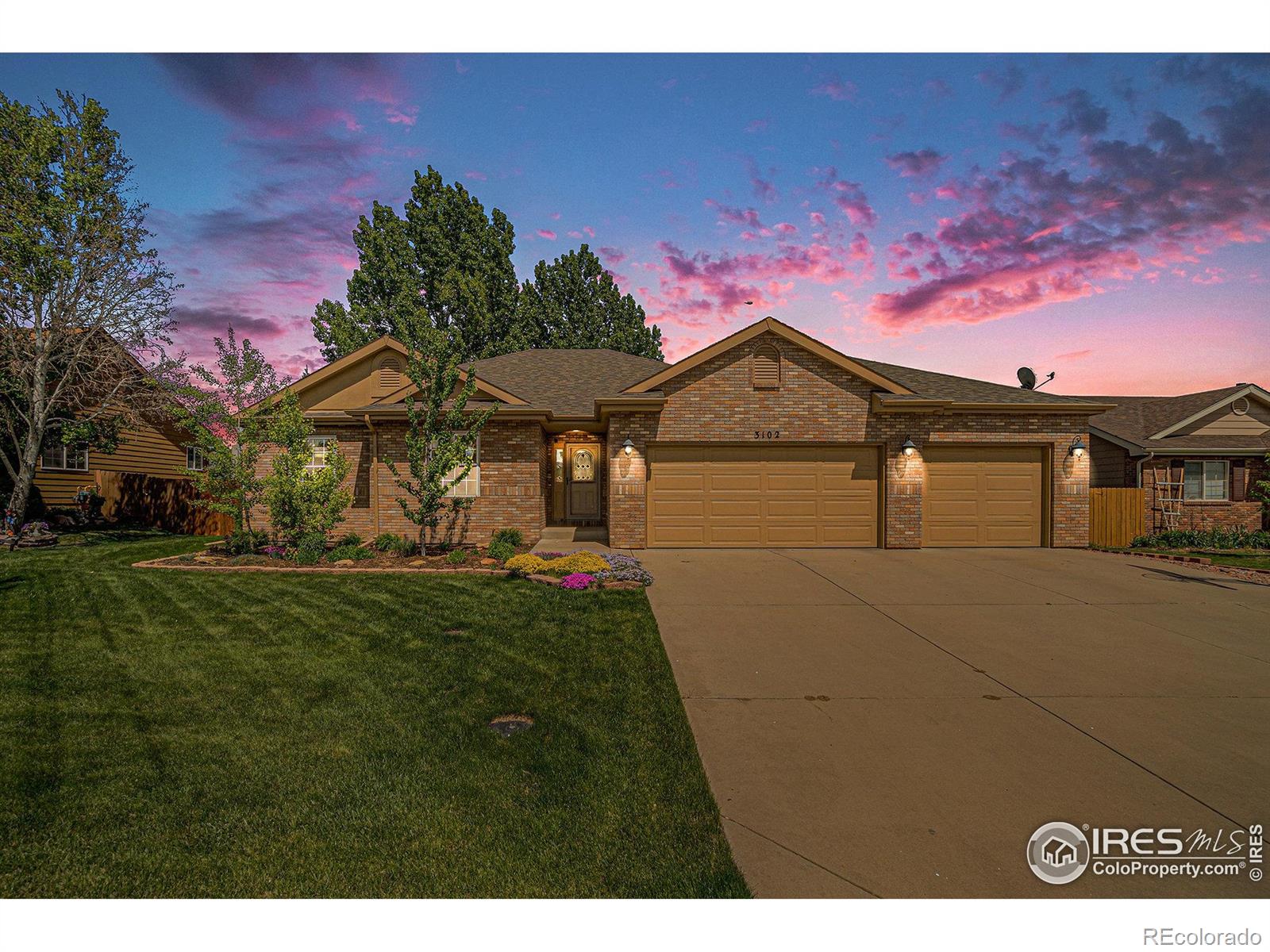 3102  54th Avenue, greeley MLS: 4567891034148 Beds: 5 Baths: 3 Price: $564,000