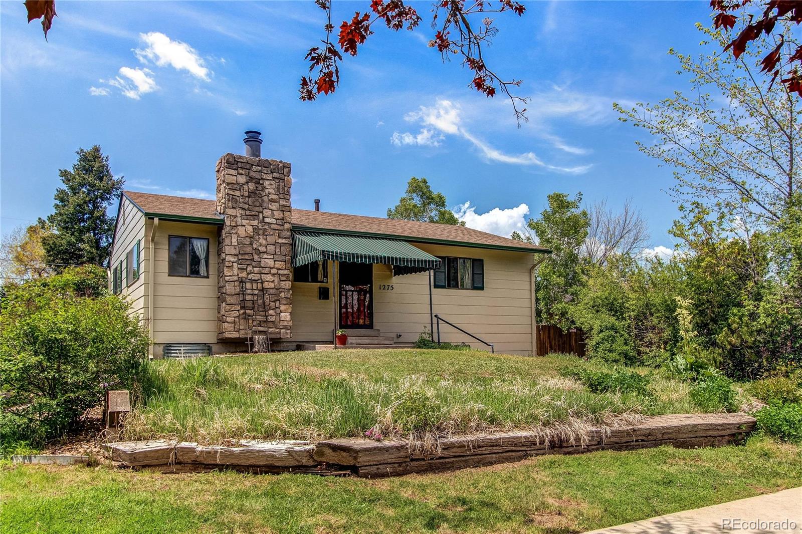 1275  Niagara Street, denver MLS: 9423529 Beds: 4 Baths: 2 Price: $699,000