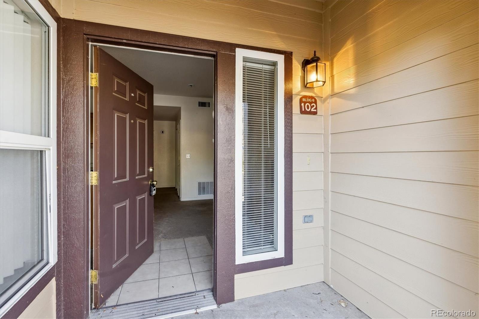 4875 S Balsam Way, littleton  House Search MLS Picture