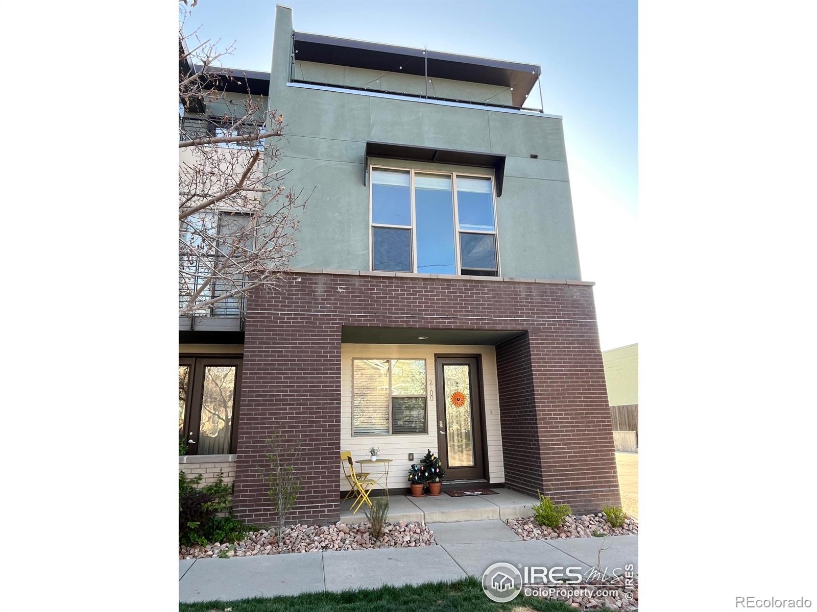 2100 N Clay Street, denver MLS: 4567891034170 Beds: 2 Baths: 2 Price: $695,250