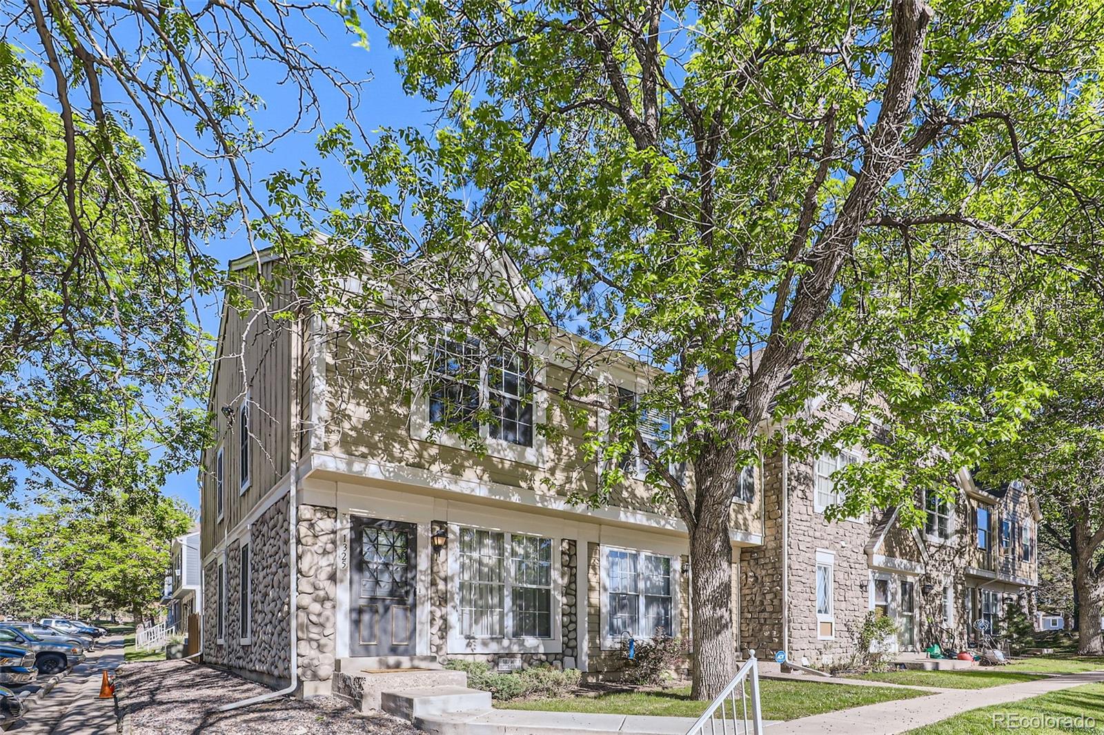 1325 S Idalia Street , Aurora  MLS: 3779698 Beds: 2 Baths: 2 Price: $280,000