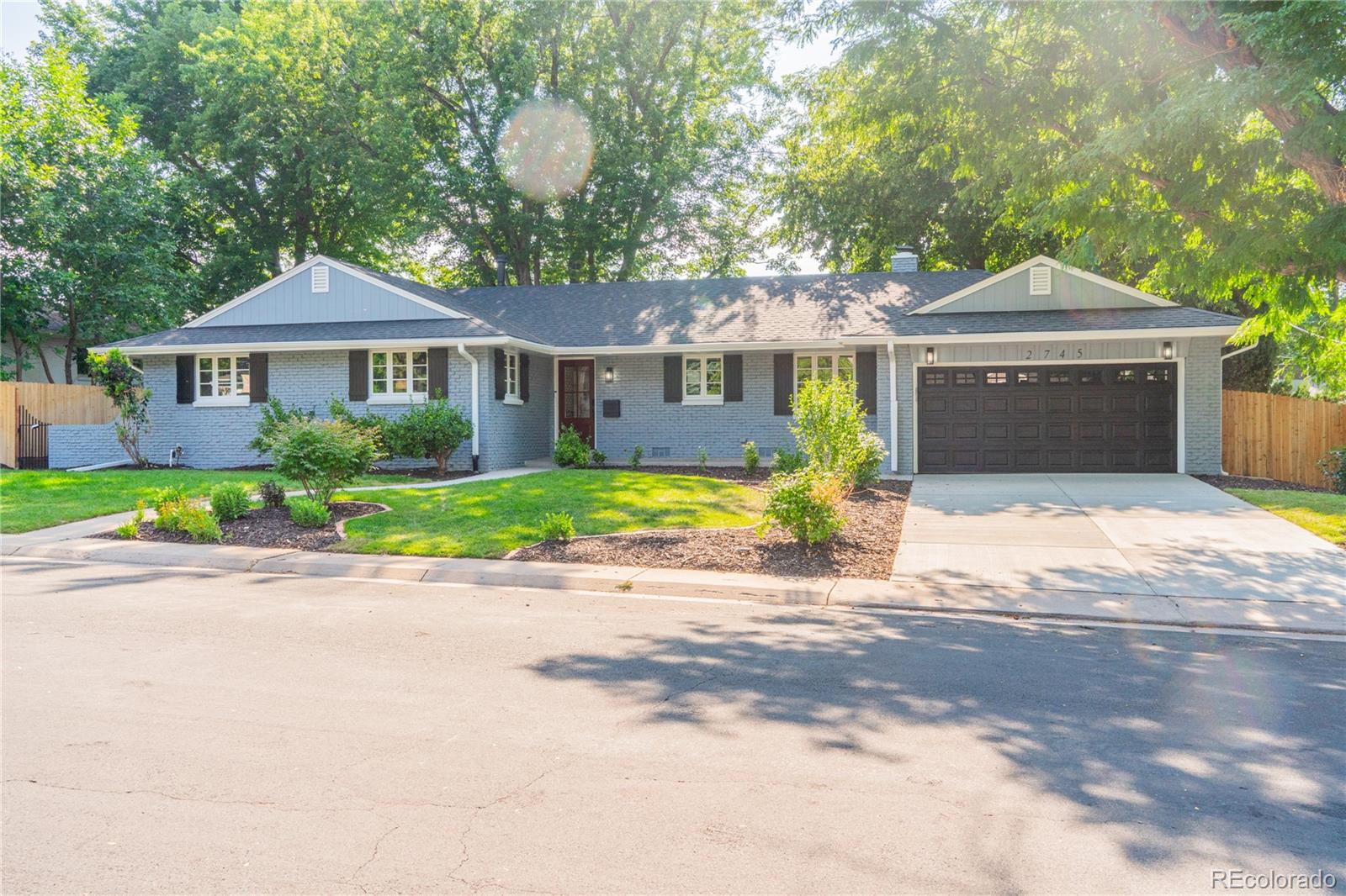 2745 S Saint Paul Street, denver MLS: 5851688 Beds: 5 Baths: 3 Price: $1,500,000