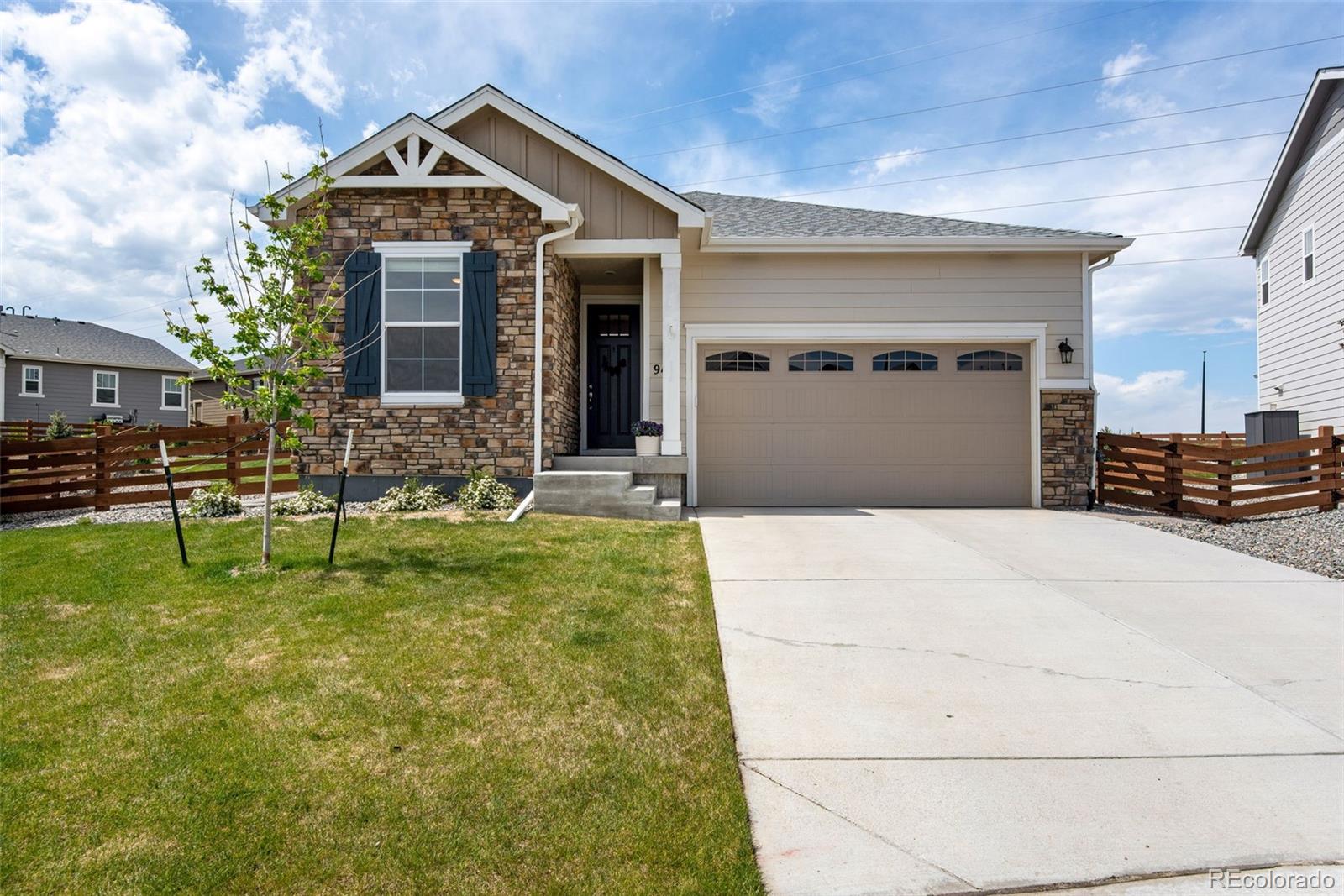 944  Alpine Ridge Street, erie MLS: 8026554 Beds: 3 Baths: 2 Price: $650,000
