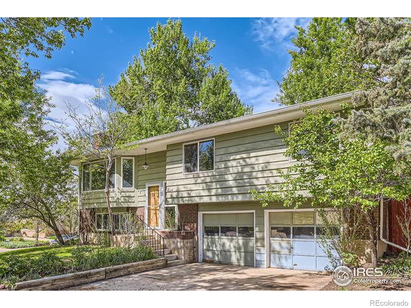 boulder  House Search Picture
