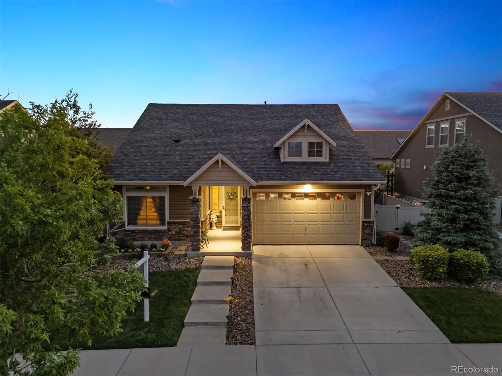 5471  Ensenada Court, denver MLS: 4446507 Beds: 3 Baths: 2 Price: $565,000