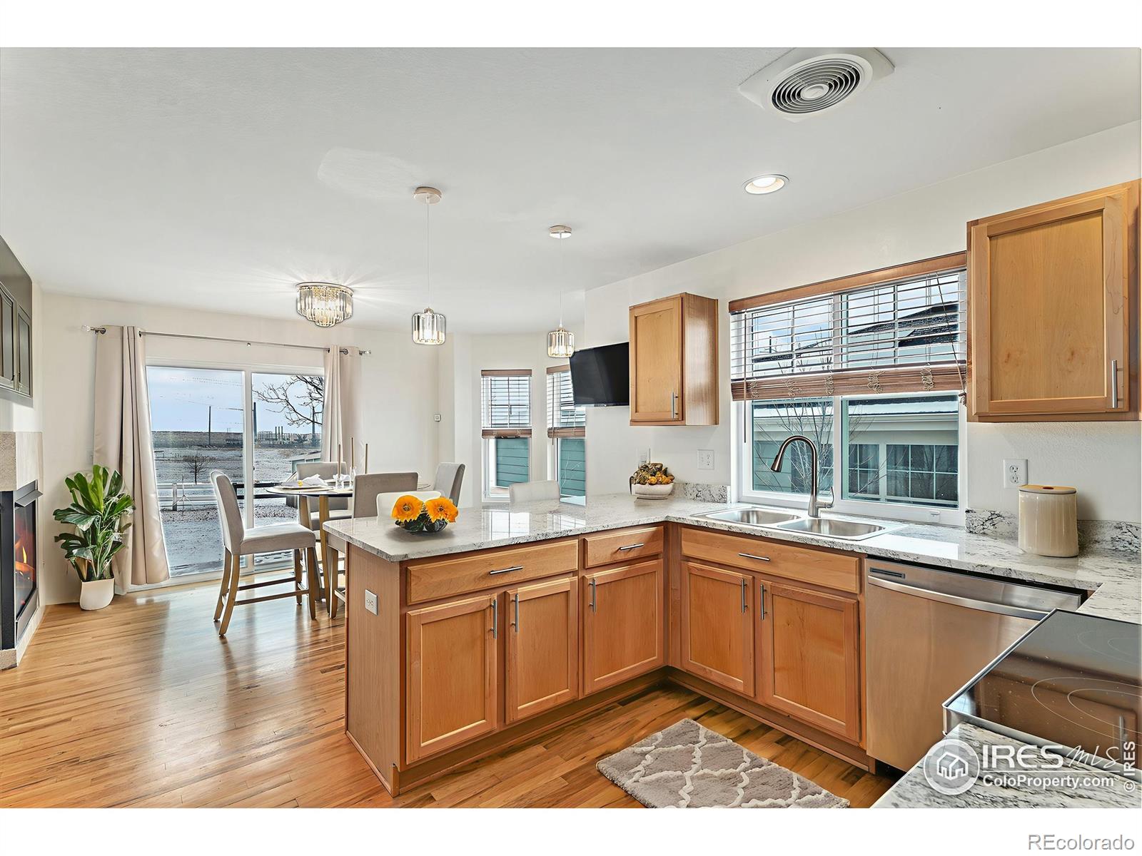 aurora  House Search Picture