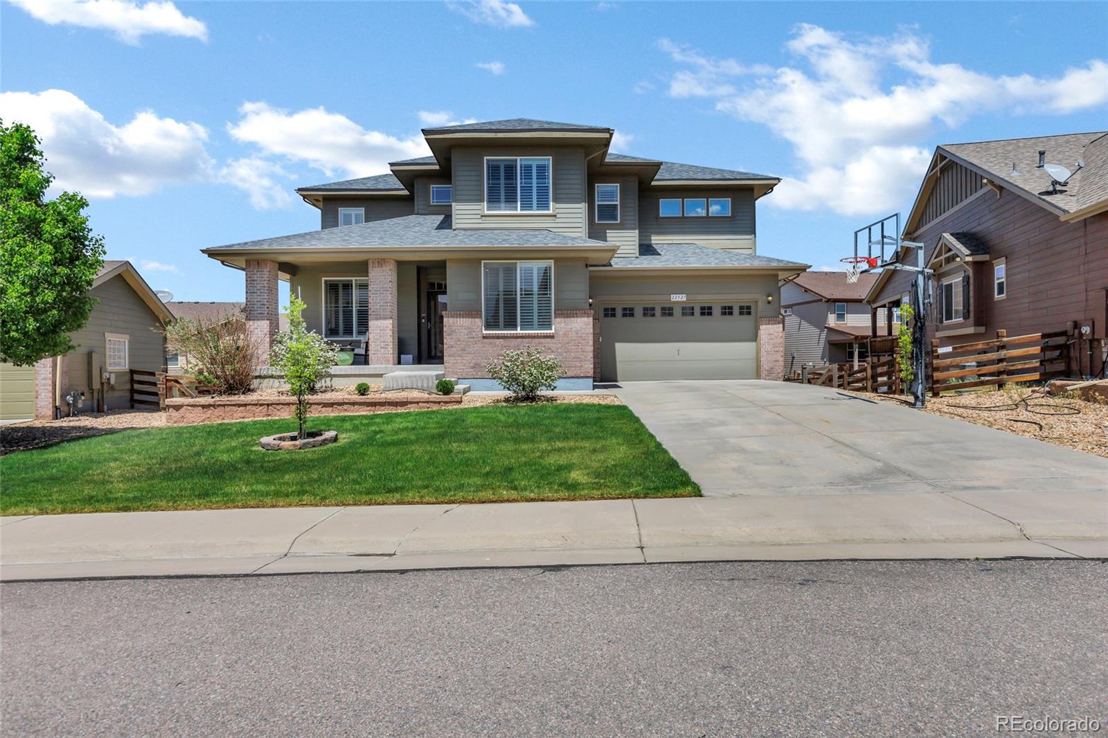 22527 E Layton Circle, aurora MLS: 8785550 Beds: 4 Baths: 3 Price: $765,000
