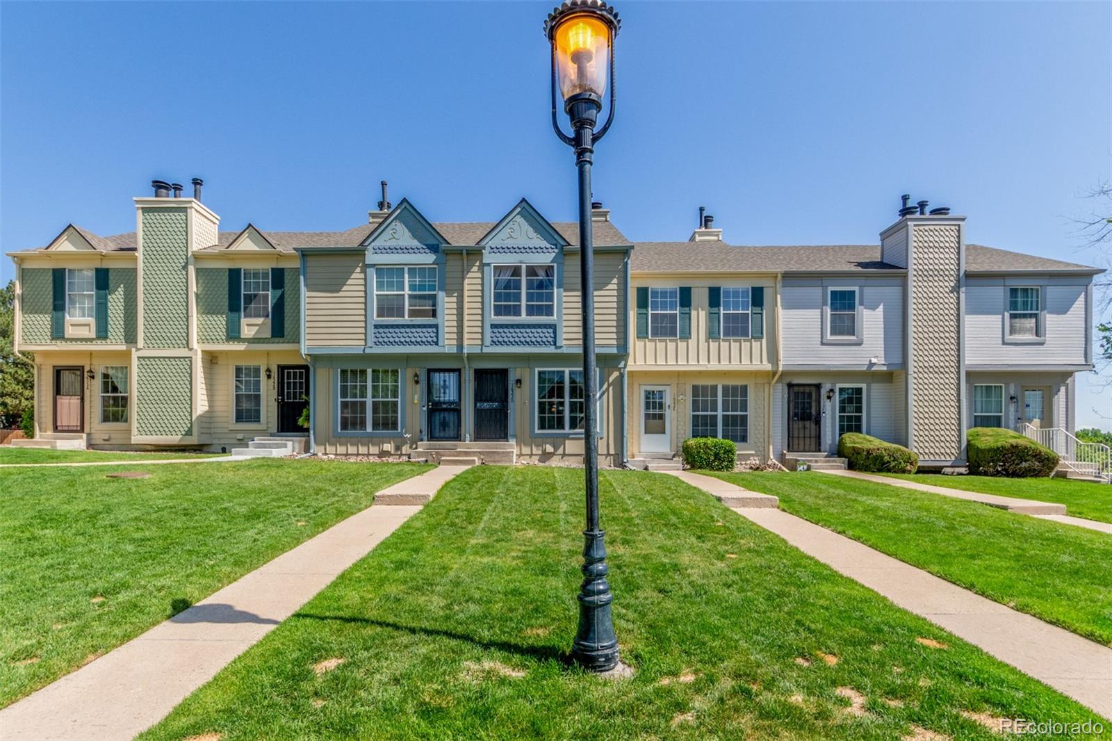1622 S Idalia Circle E, Aurora  MLS: 6954410 Beds: 2 Baths: 3 Price: $347,500