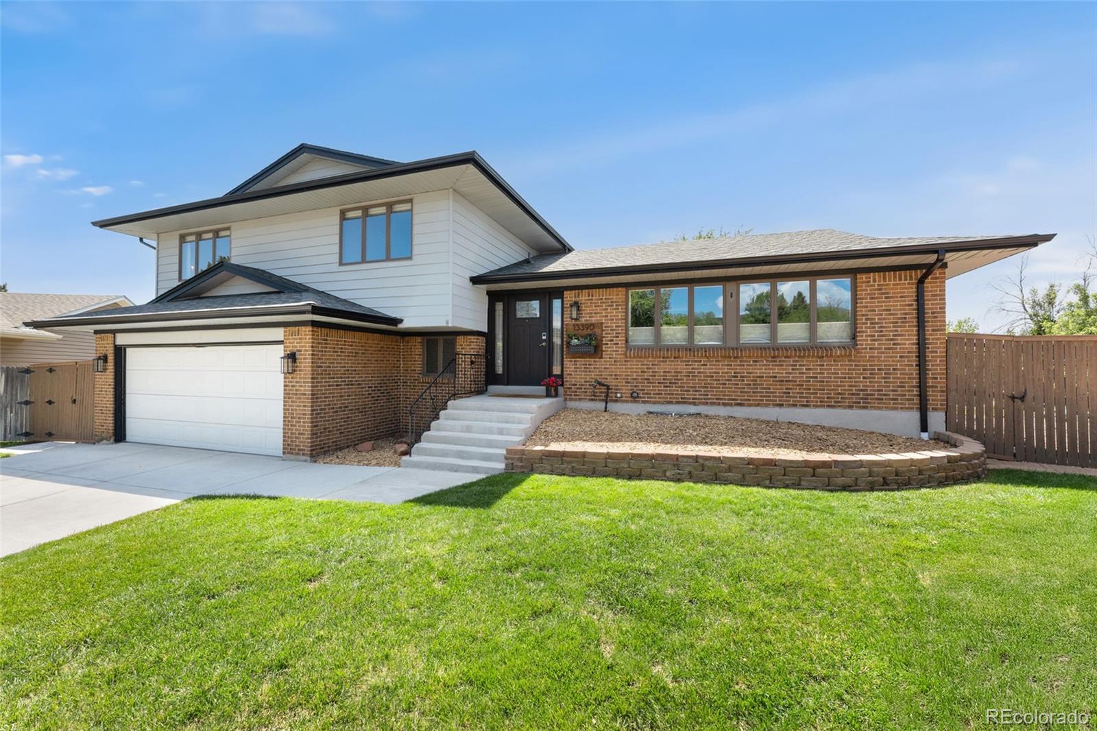 13390 W Warren Avenue, lakewood MLS: 3933204 Beds: 4 Baths: 3 Price: $785,000