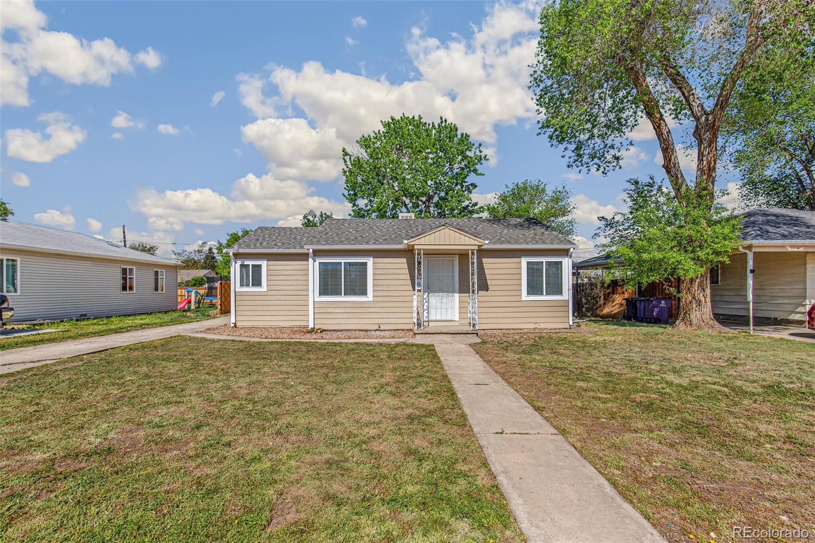 1023 S Alcott Street, denver MLS: 5591143 Beds: 3 Baths: 1 Price: $449,000