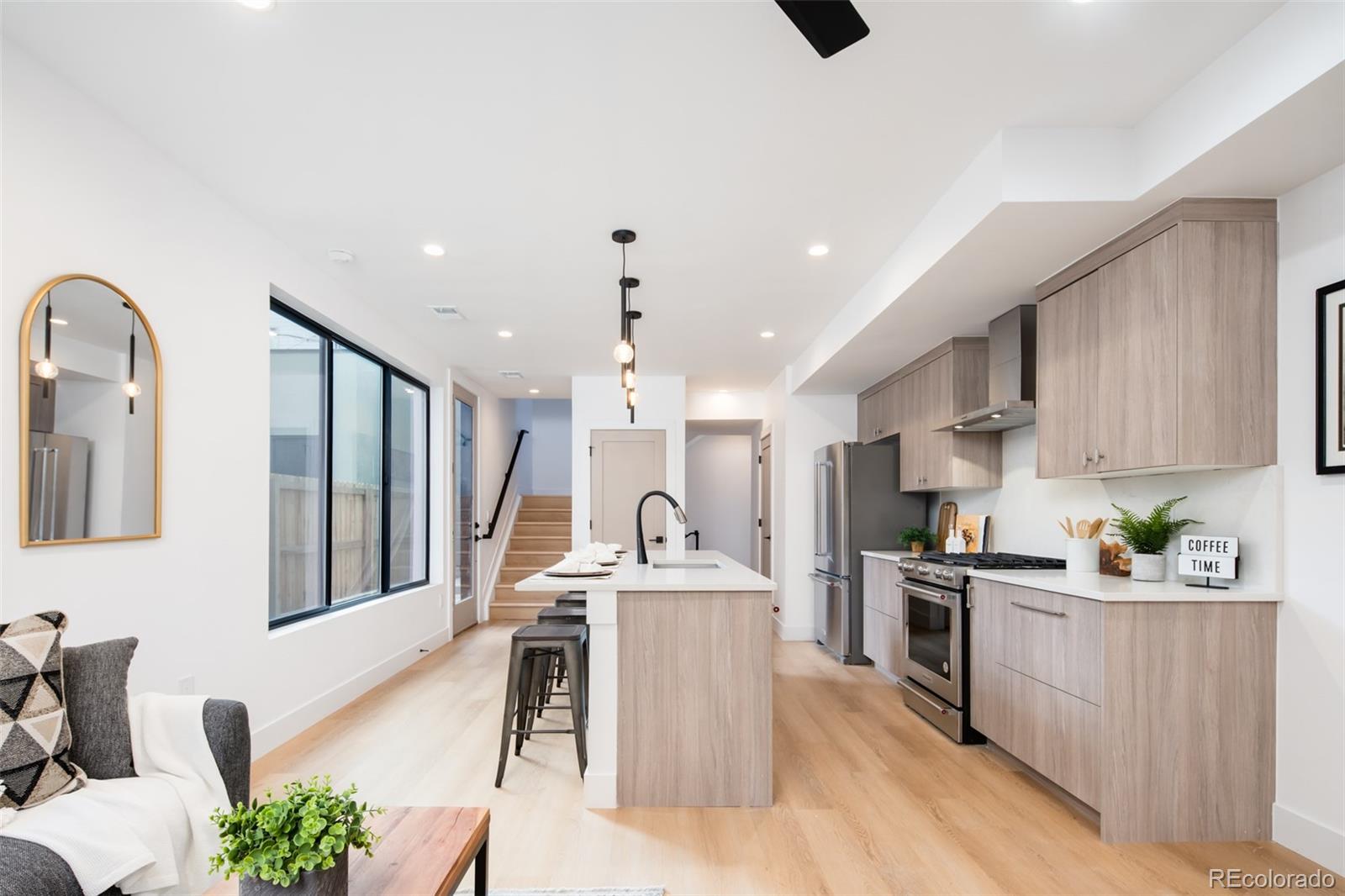 3433  Lawrence Street, denver MLS: 6420593 Beds: 3 Baths: 4 Price: $799,000