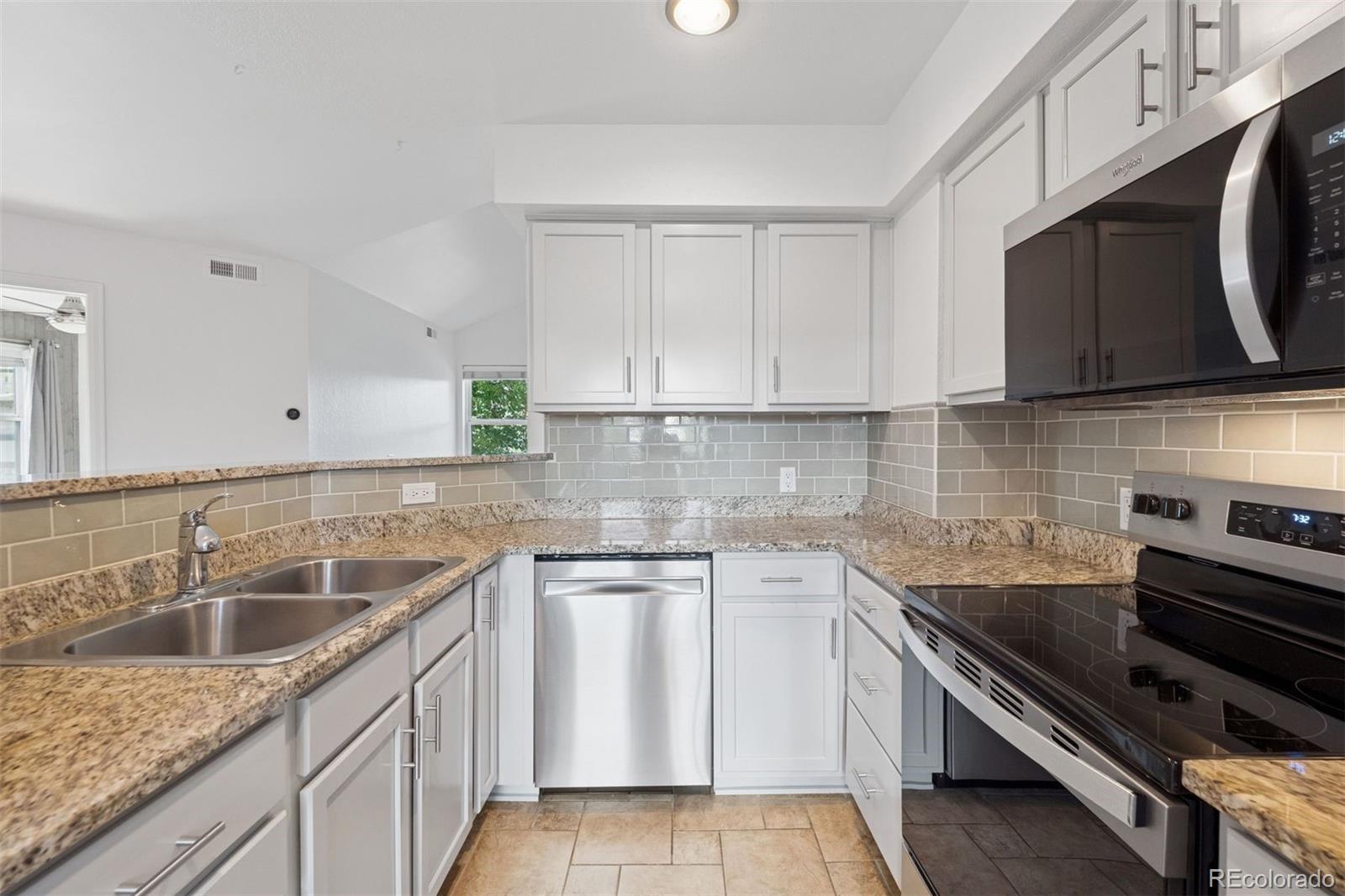 11 W Ellsworth Avenue 22, Denver  MLS: 2713302 Beds: 2 Baths: 1 Price: $450,000