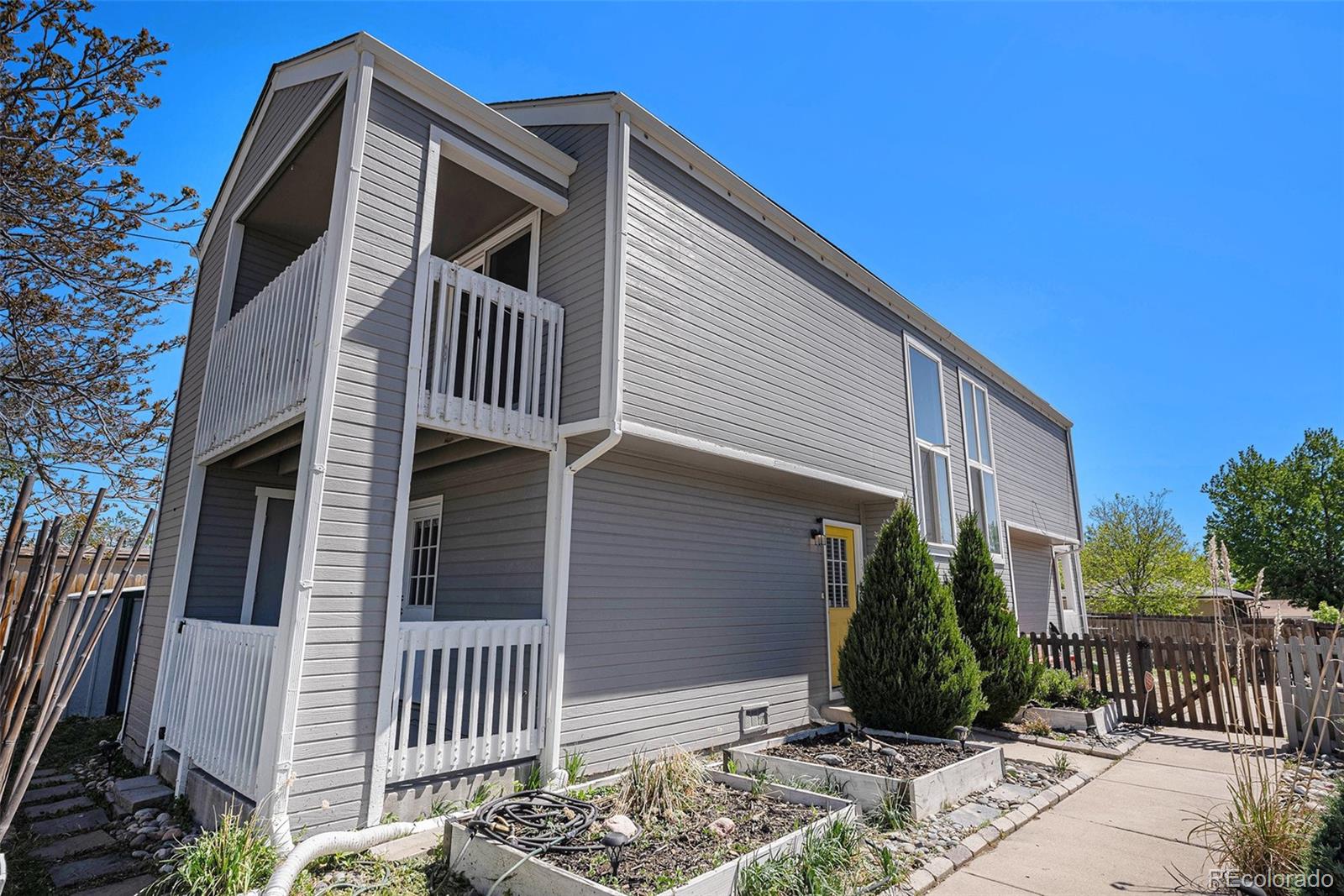 1403  Valentia Street, denver MLS: 5090404 Beds: 2 Baths: 2 Price: $290,000