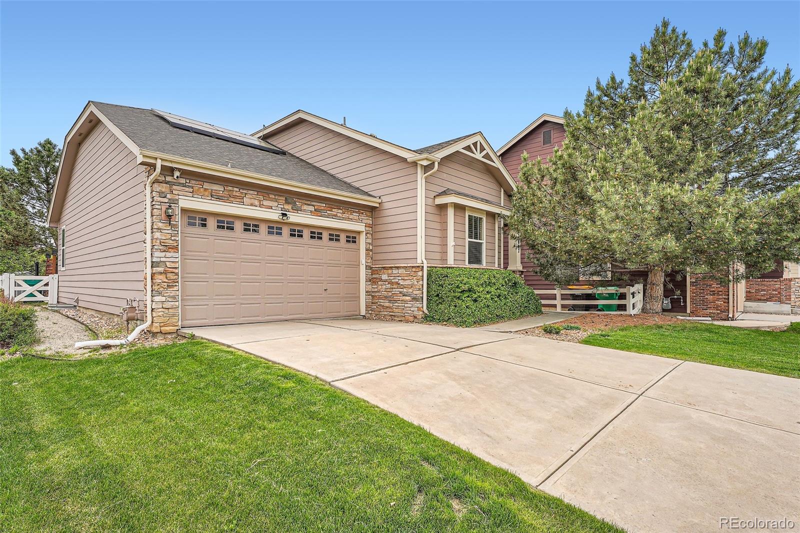 23882 E Alabama Drive, aurora MLS: 3066052 Beds: 4 Baths: 4 Price: $575,000