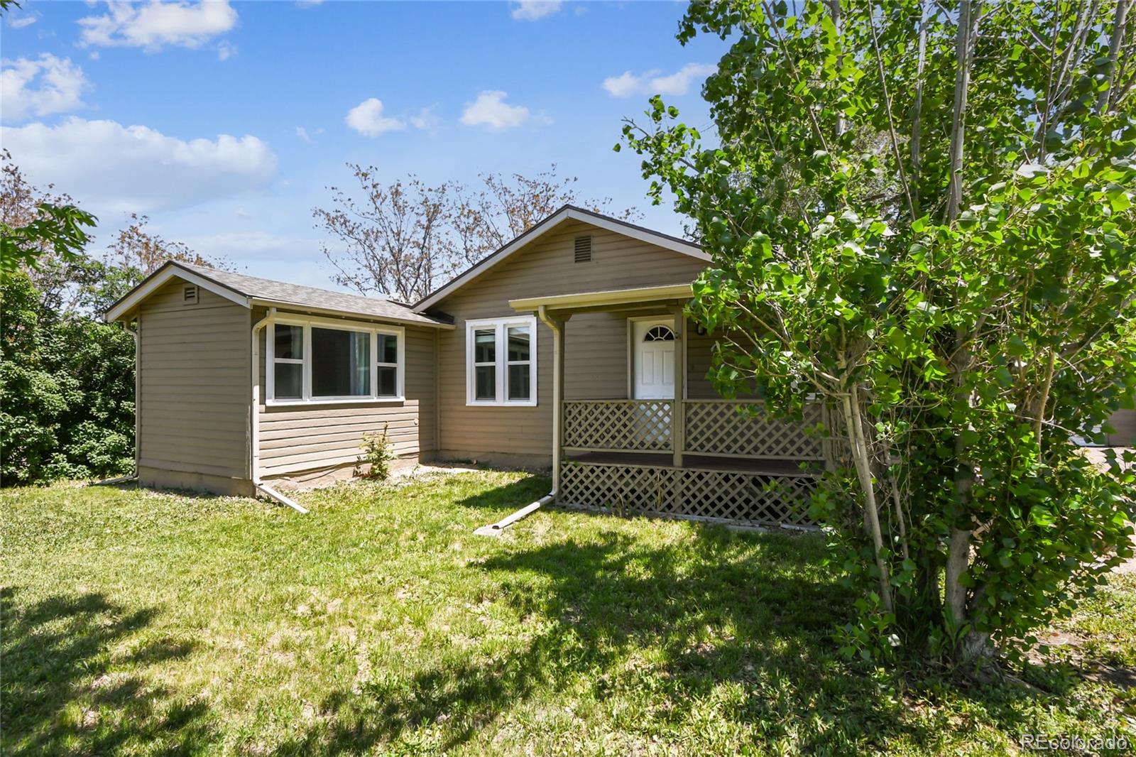 180 S Lamar Street, lakewood MLS: 4093966 Beds: 3 Baths: 1 Price: $459,000