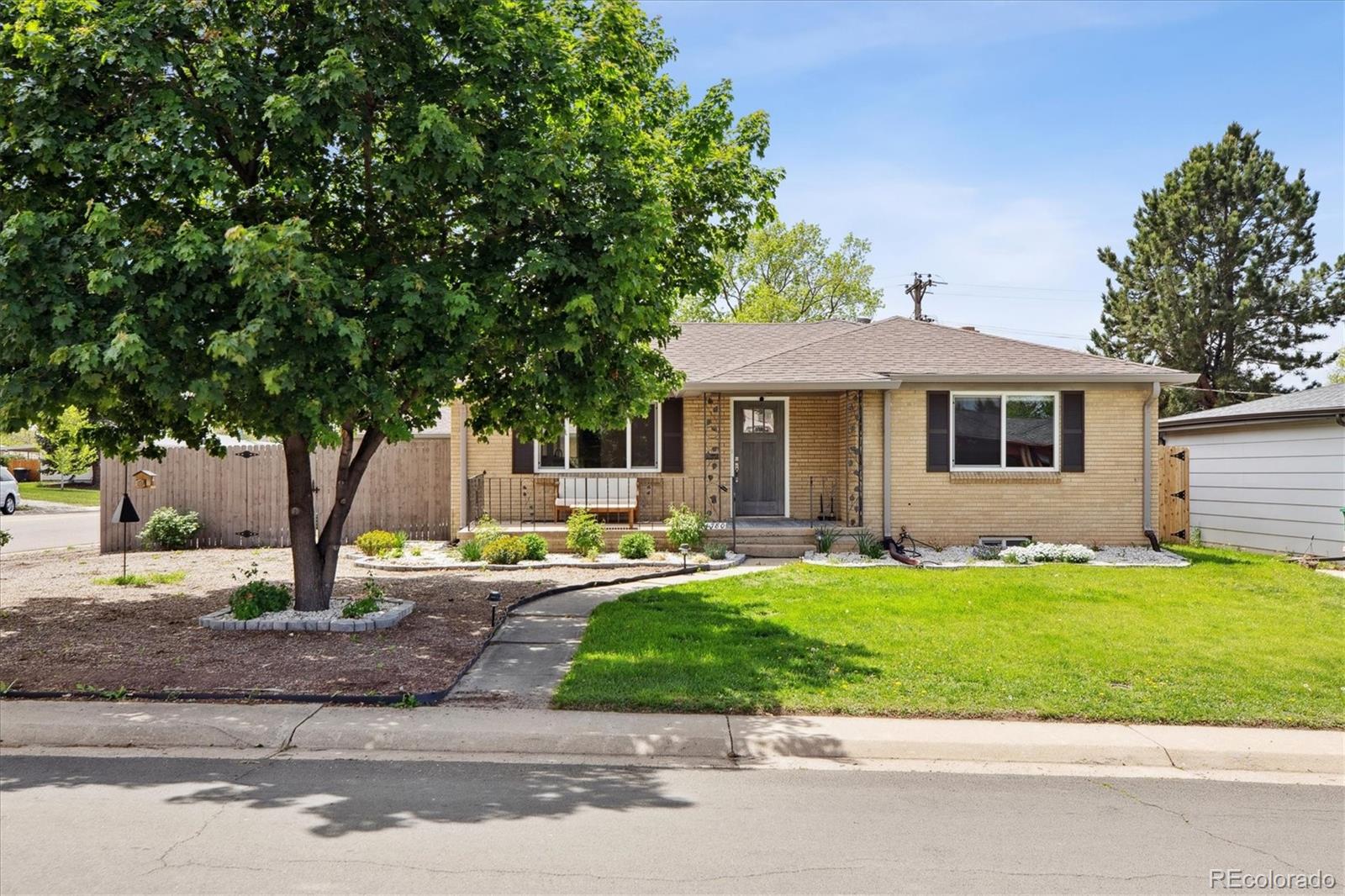 4780 E Montana Place, denver MLS: 8167598 Beds: 3 Baths: 2 Price: $625,000