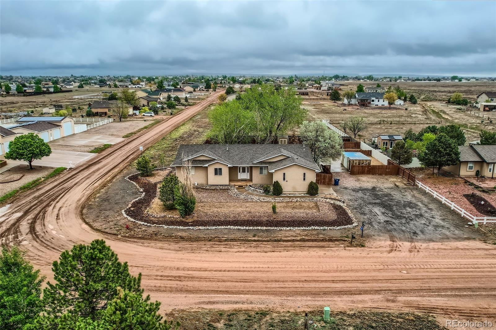 1015 W Stallion Drive, pueblo west  House Search MLS Picture
