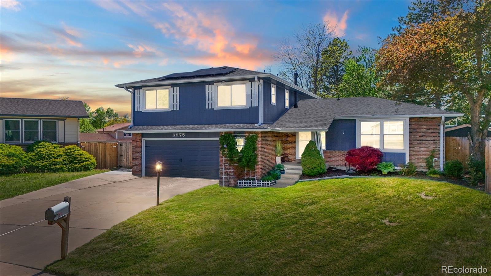 6975 S Wadsworth Court, littleton MLS: 7847027 Beds: 5 Baths: 3 Price: $720,000