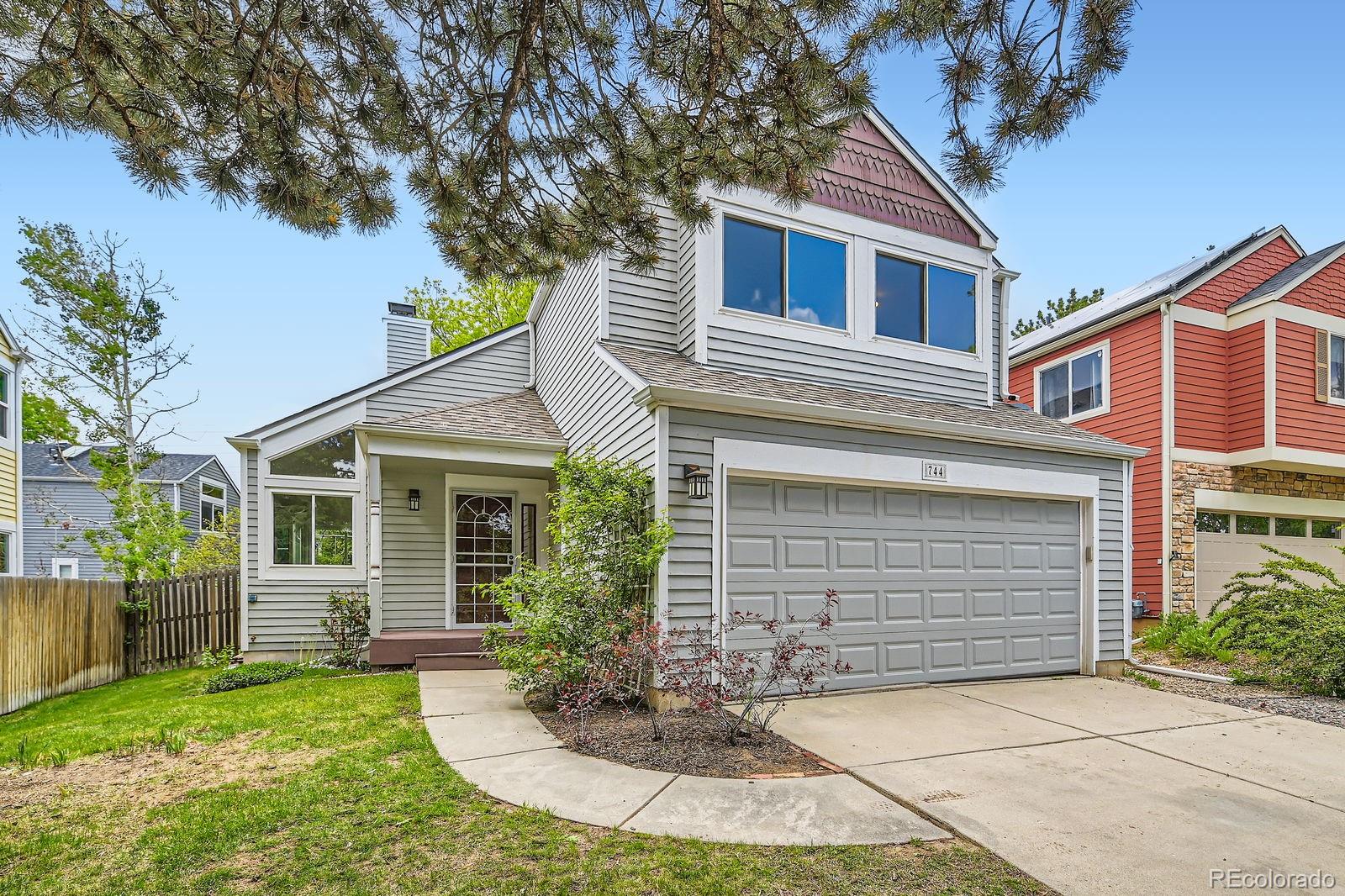 744  Owl Drive, louisville MLS: 3294851 Beds: 3 Baths: 3 Price: $785,000