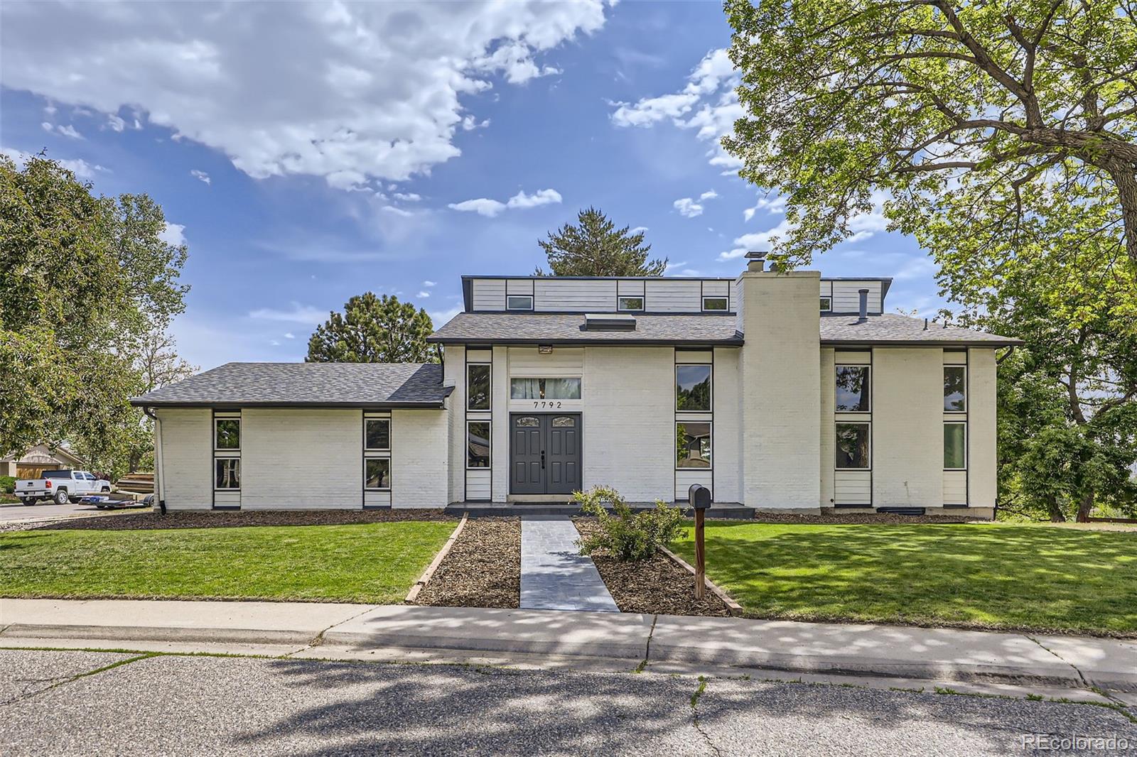 7792  Garrison Court, arvada MLS: 1709869 Beds: 4 Baths: 4 Price: $868,850