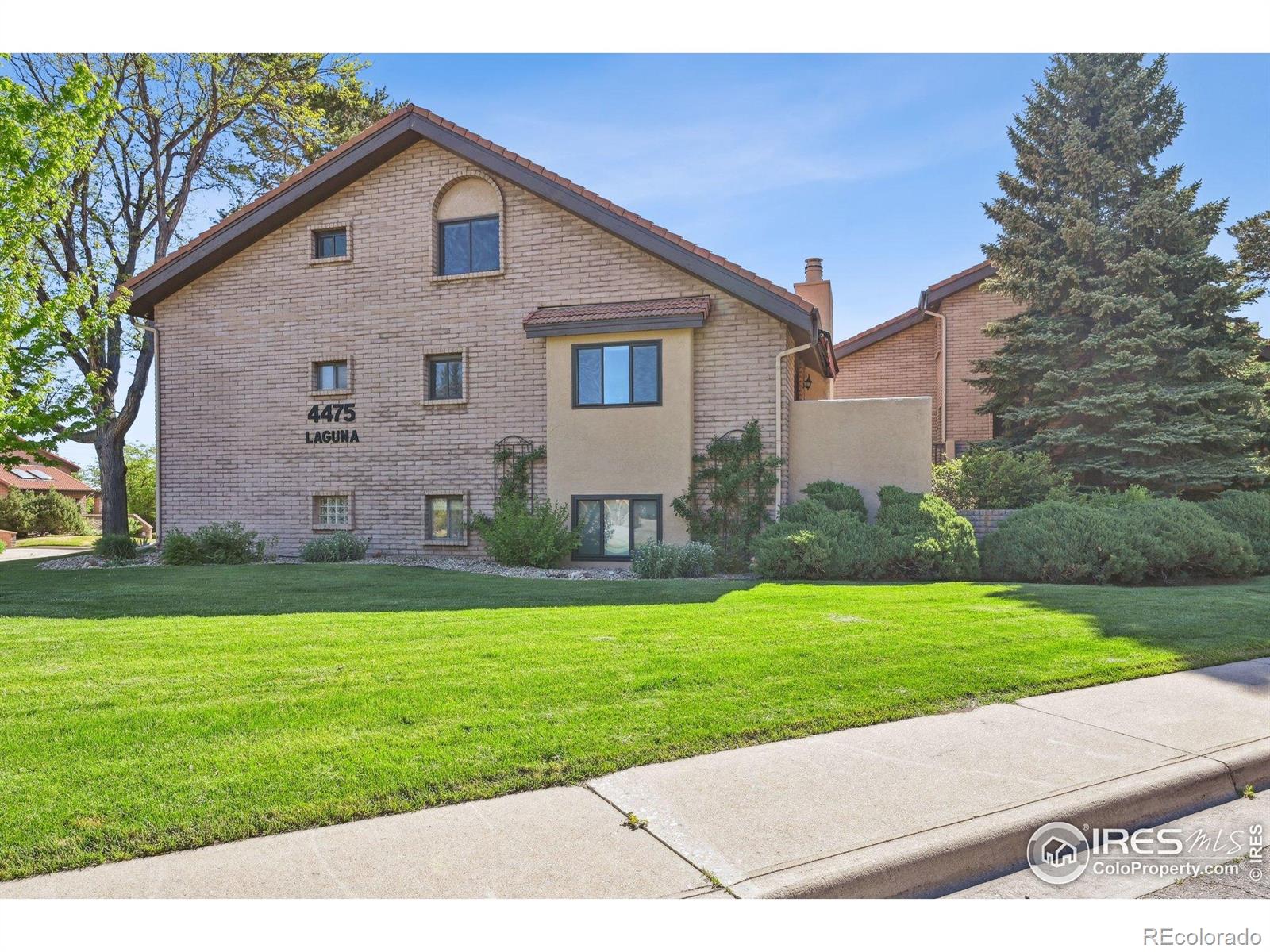 boulder  House Search Picture
