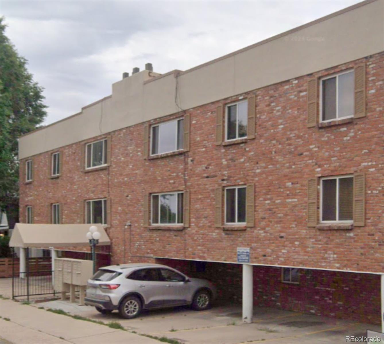 155 S Pennsylvania Street 209, Denver  MLS: 9990809 Beds: 1 Baths: 1 Price: $140,000