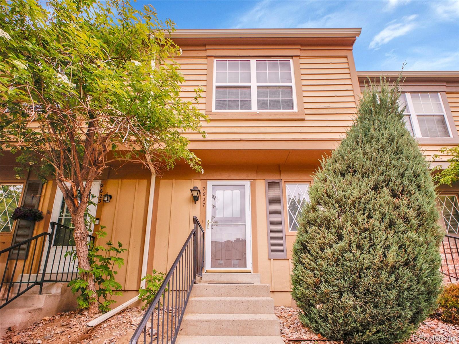 2627 E Nichols Circle, centennial MLS: 9658975 Beds: 2 Baths: 1 Price: $325,000