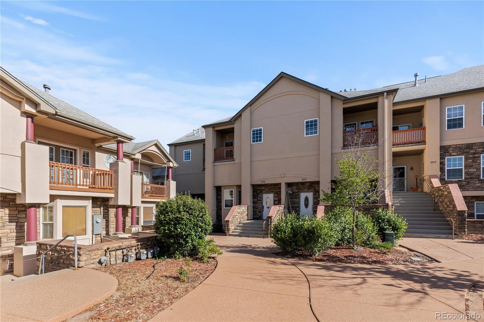 10578 E Jewell Avenue , Aurora  MLS: 5016068 Beds: 2 Baths: 3 Price: $490,000
