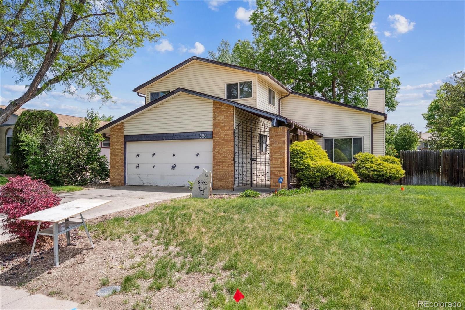 8552  Gray Court, arvada MLS: 4890968 Beds: 4 Baths: 3 Price: $499,950