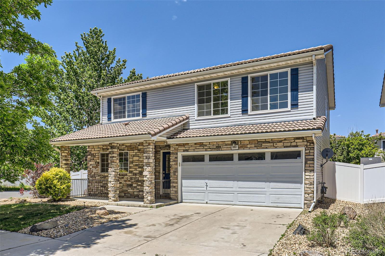 18807 E 51st Place, denver MLS: 5443563 Beds: 3 Baths: 3 Price: $475,000