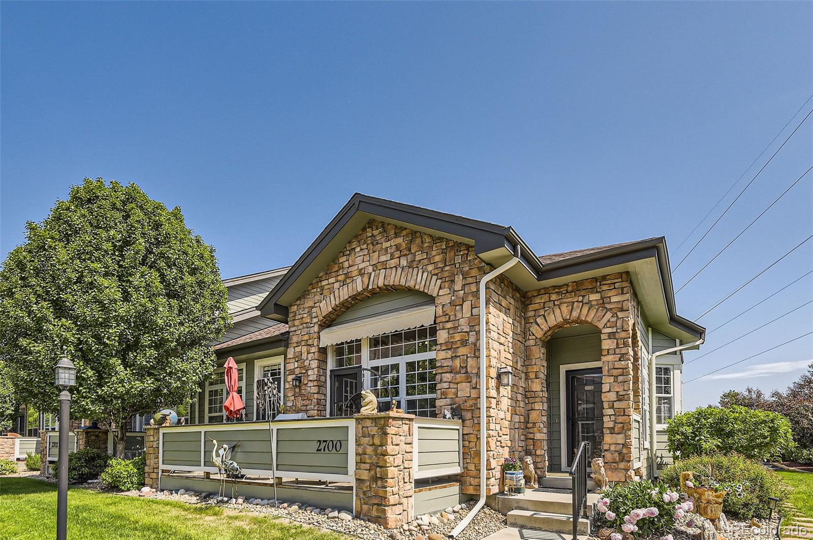 2700 W Greens Place, littleton MLS: 7350922 Beds: 4 Baths: 3 Price: $725,000