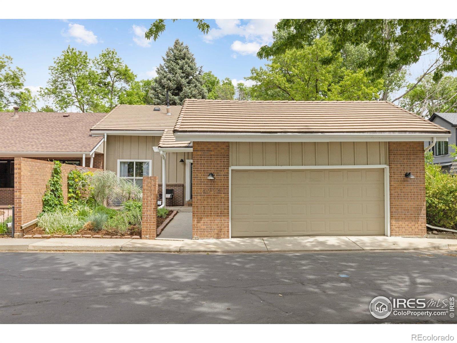 boulder  House Search Picture