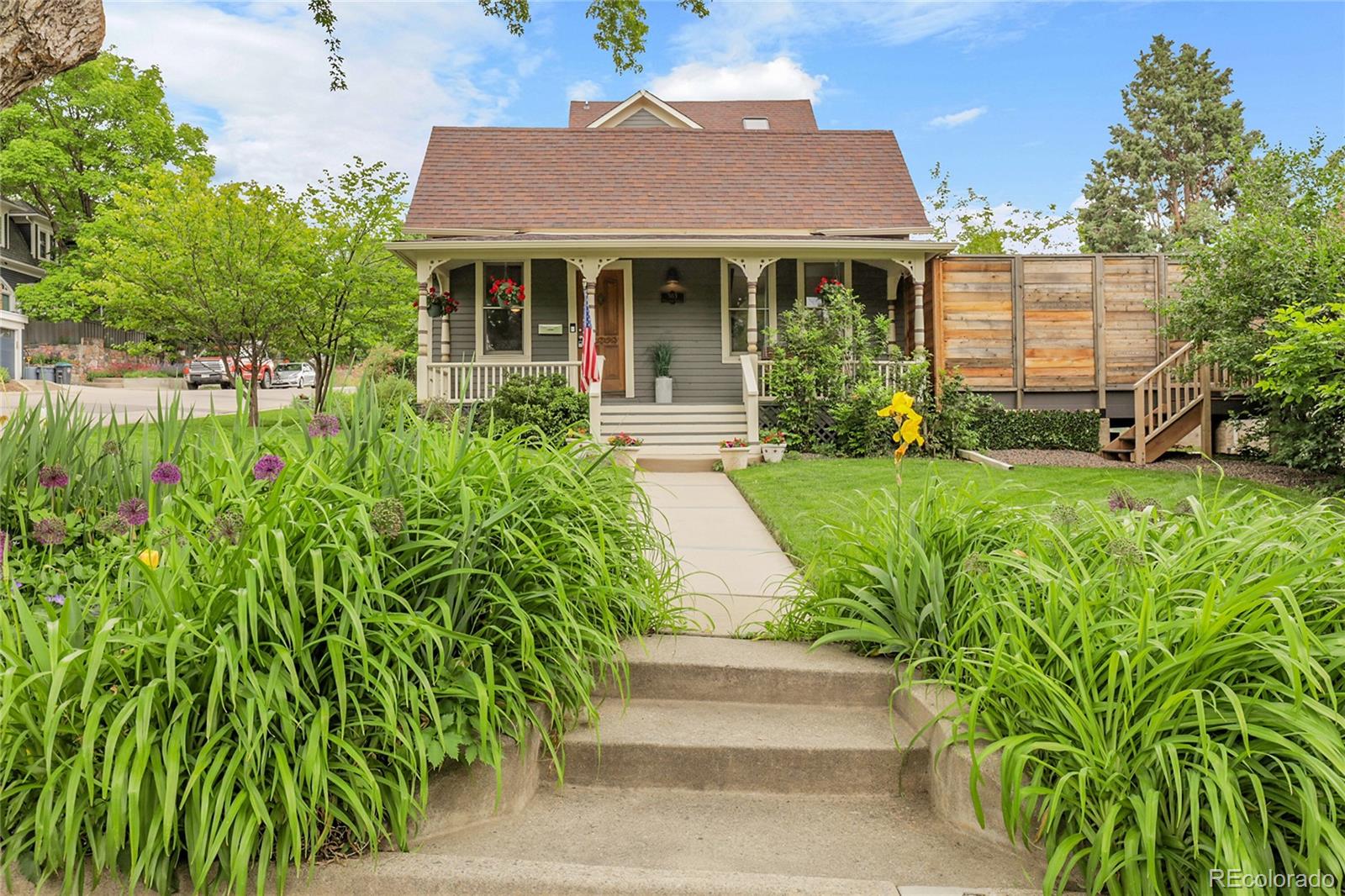 golden  House Search Picture