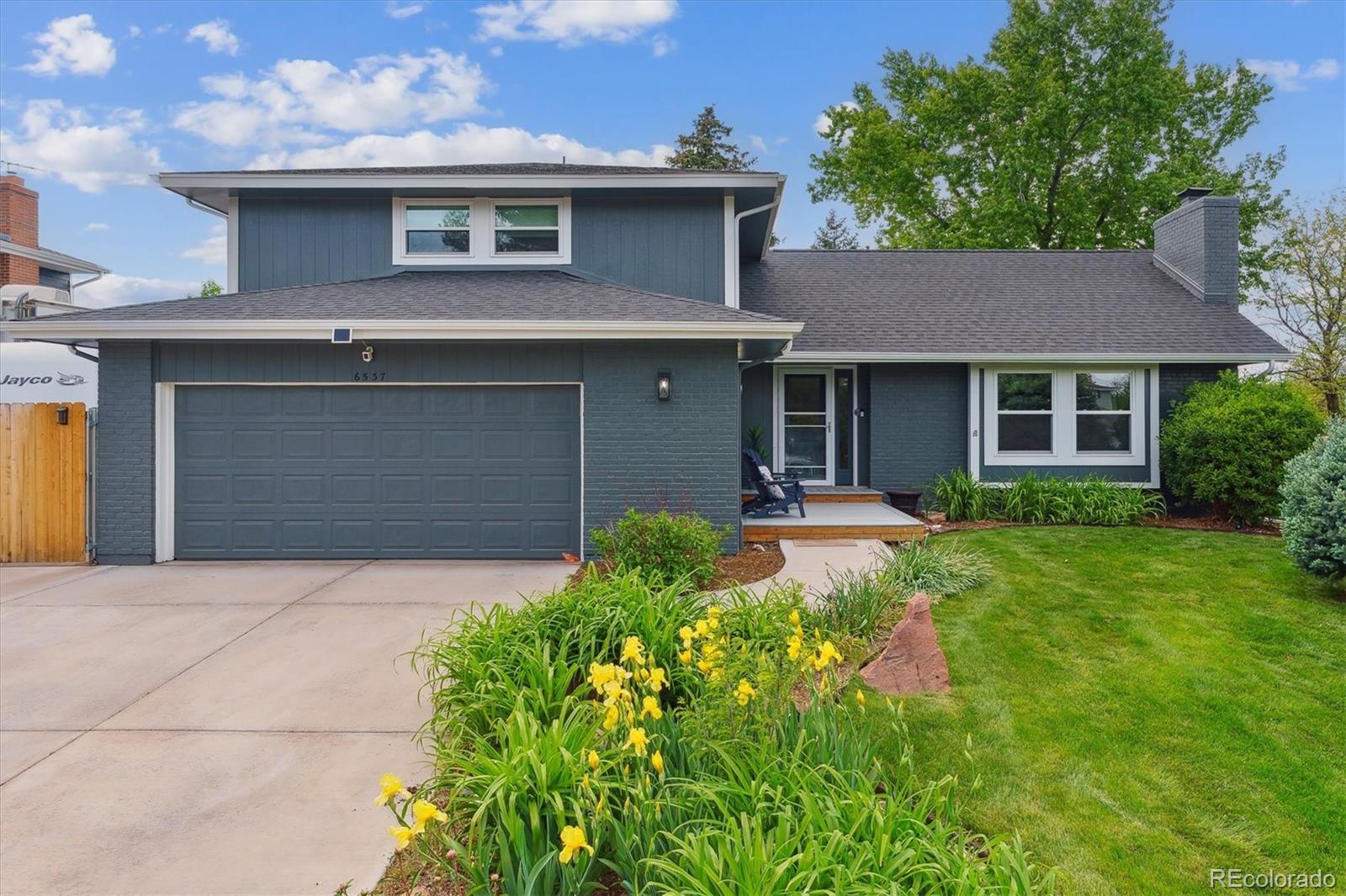 6537 S Brentwood Way, littleton MLS: 4913212 Beds: 4 Baths: 3 Price: $710,000