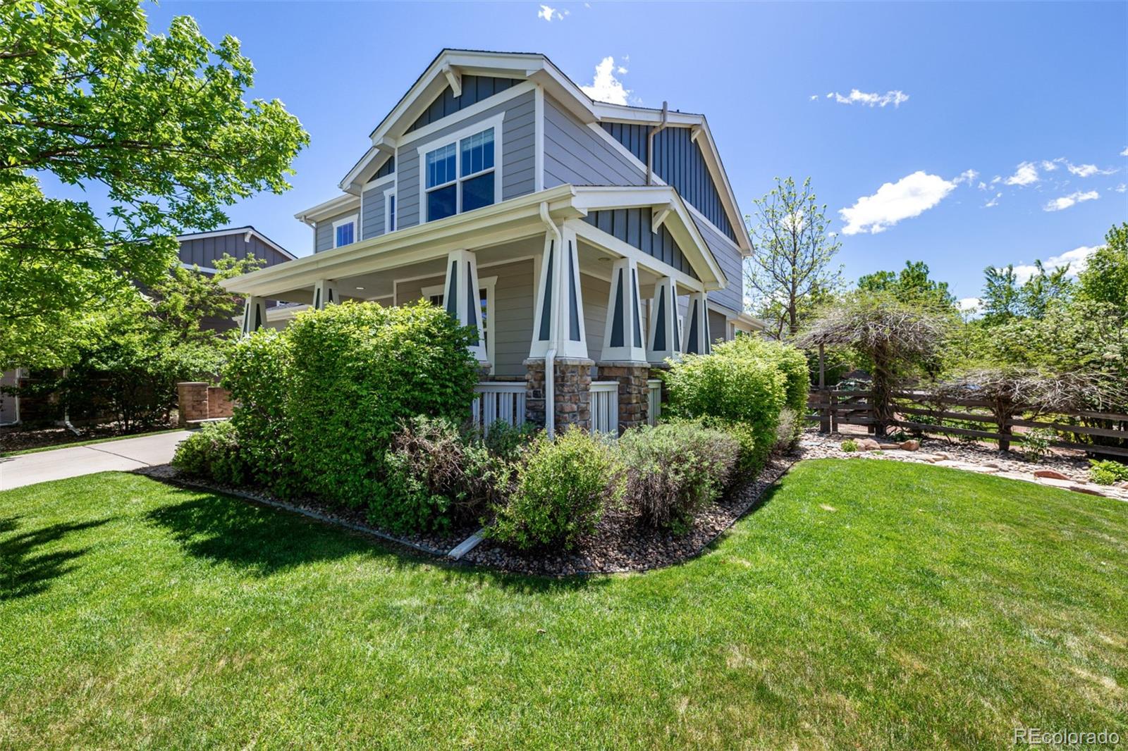 902  Jarvis Drive, erie MLS: 6031258 Beds: 4 Baths: 4 Price: $849,900