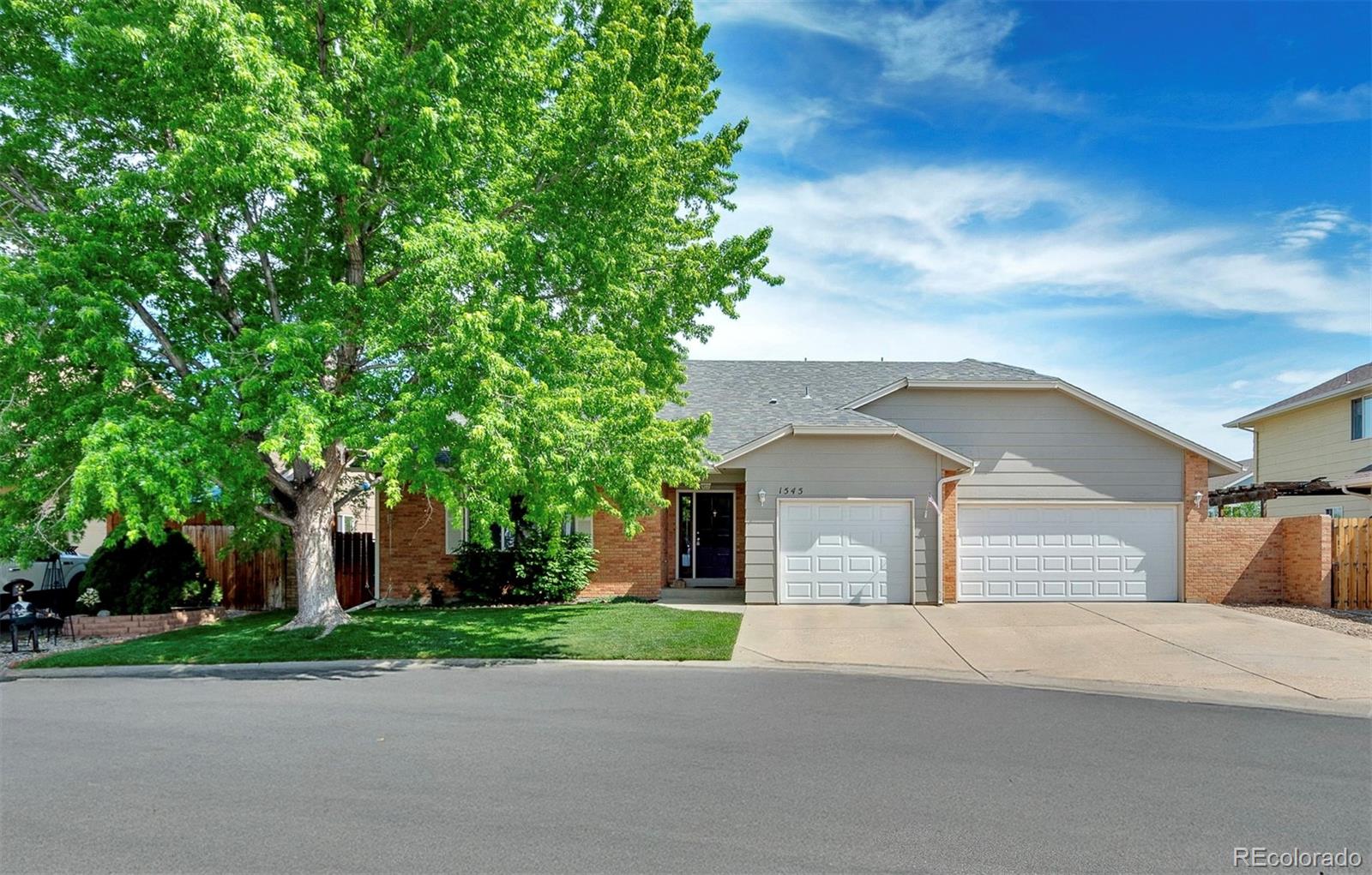 1545  August Lane, brighton MLS: 2841126 Beds: 5 Baths: 4 Price: $600,000