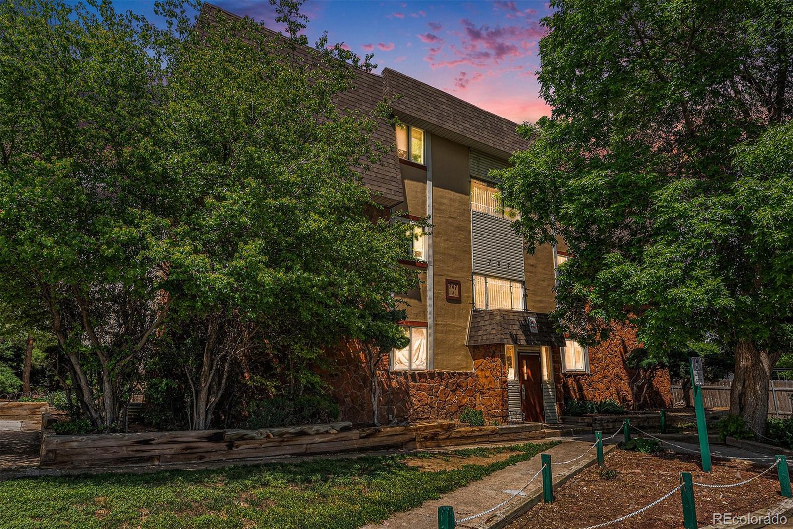 707 W 96th Avenue 5, Thornton  MLS: 4830715 Beds: 3 Baths: 1 Price: $199,000