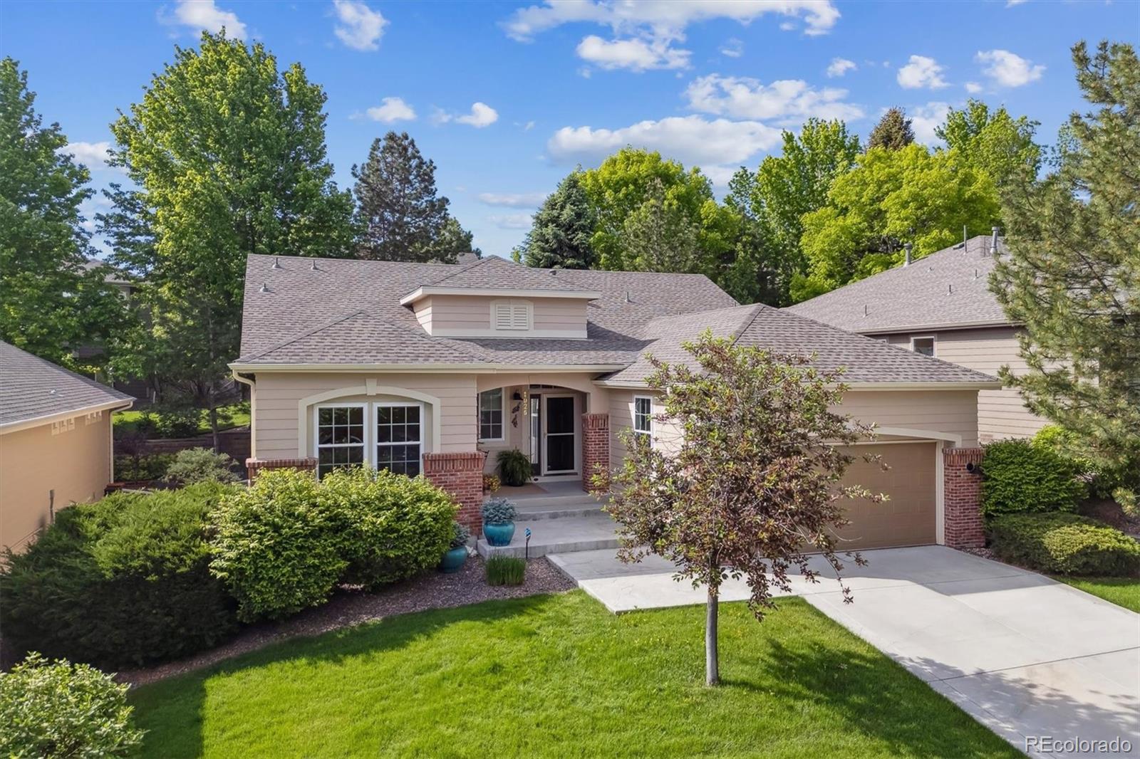 1026  Deer Clover Way, castle pines MLS: 2101354 Beds: 4 Baths: 3 Price: $900,000