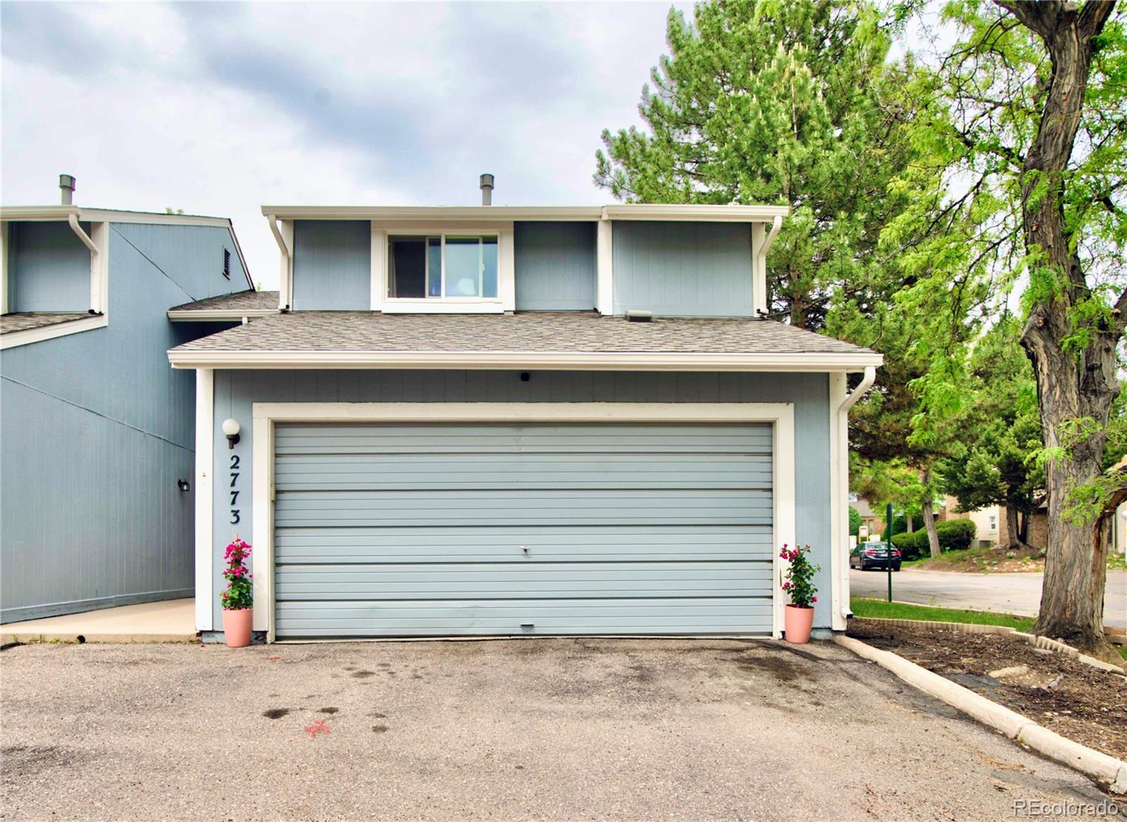 2773 S Lansing Way , Aurora  MLS: 4690662 Beds: 2 Baths: 3 Price: $399,000