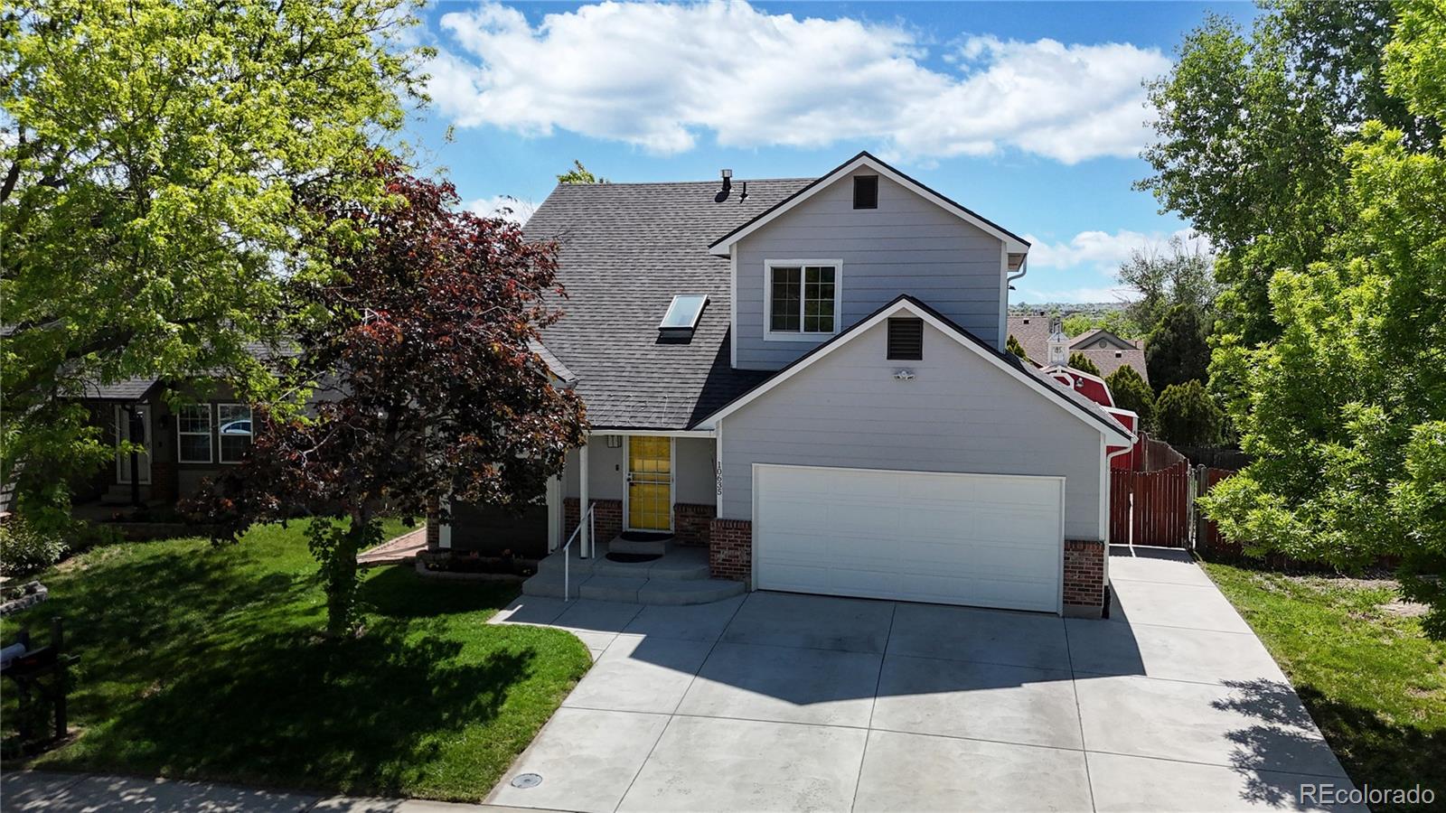 10635  Dexter Drive, thornton MLS: 2421806 Beds: 3 Baths: 4 Price: $550,000